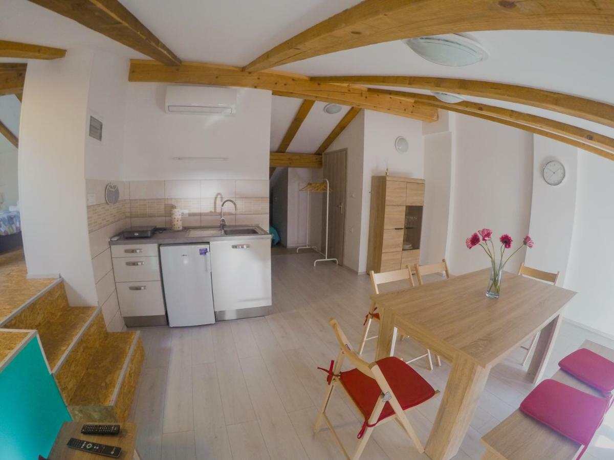 Ferienwohnung Prenocisca Rusjan Rence Exterior foto