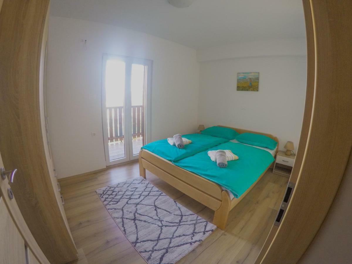 Ferienwohnung Prenocisca Rusjan Rence Exterior foto